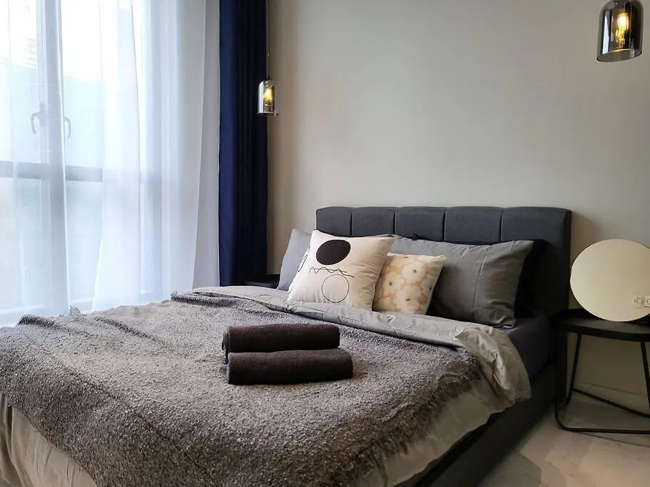Rare Find Sky Infinity Pool 4 Pax, 2 Rooms Johor Bahru