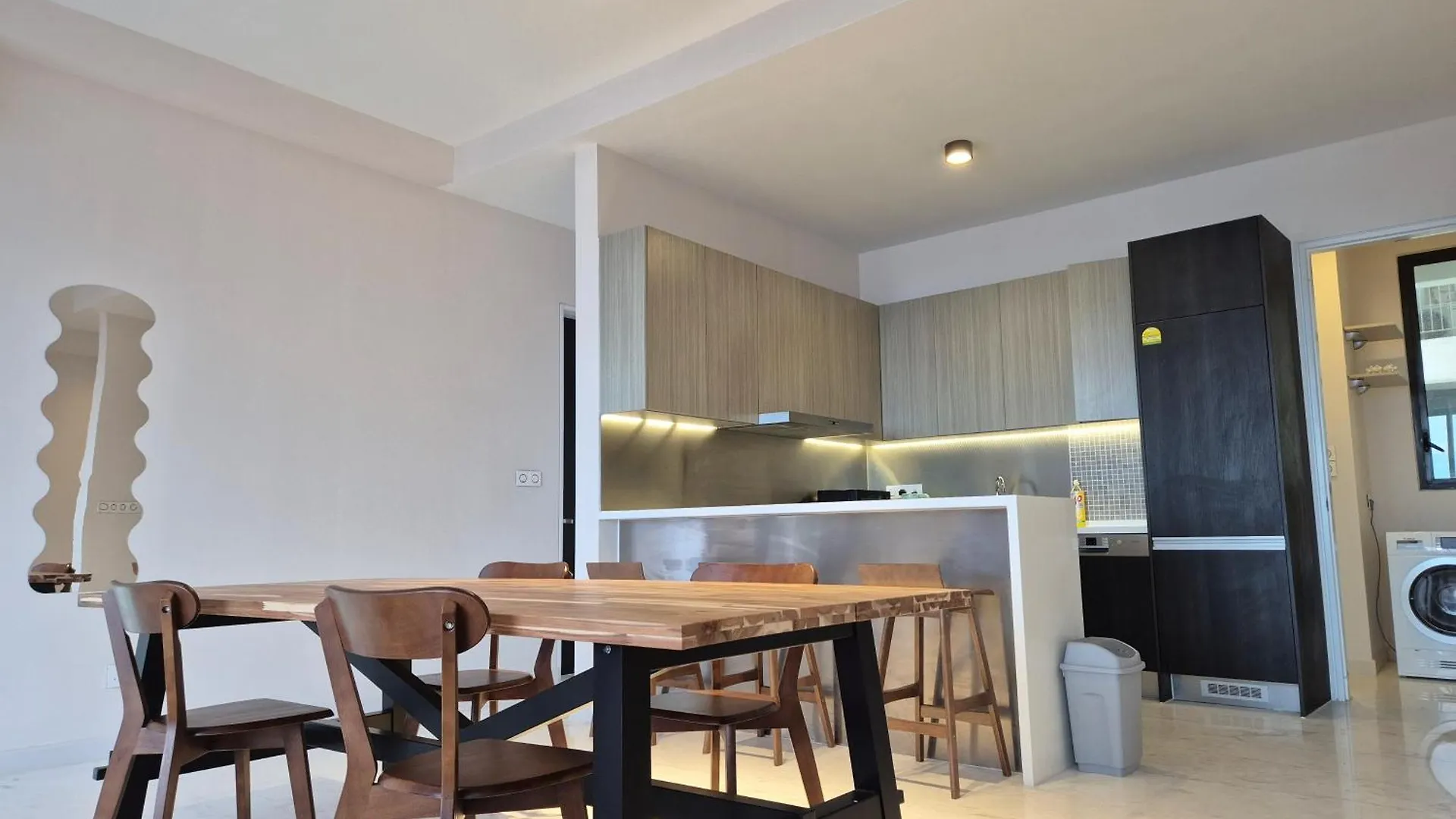 Rare Find Sky Infinity Pool 4 Pax, 2 Rooms contacts